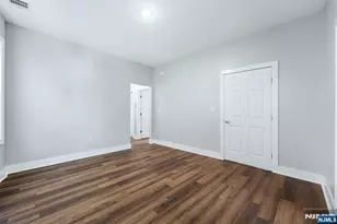 913 S 18th Street 2, Newark, NJ 07108 - Photo 9