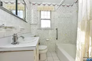 96 Grove St, Waldwick, NJ 07463 - Photo 17