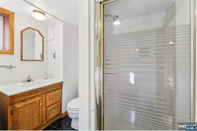 160 Pinewood Place, Teaneck Township, NJ 07666 - Photo 29