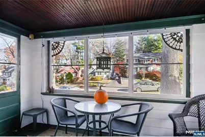 160 Pinewood Place, Teaneck Township, NJ 07666 - Photo 7