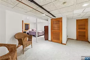 160 Pinewood Pl, Teaneck Township, NJ 07666 - Photo 25