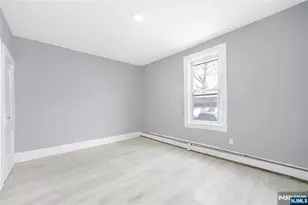 36 Cortland St, Newark, NJ 07105 - Photo 17