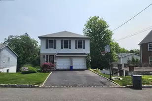 194 8th St, Cresskill, NJ 07626 - Photo 3