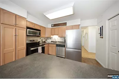 151 Prospect Avenue 16D #16D, Hackensack, NJ 07601 - Photo 5