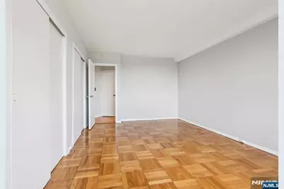 1450 Palisade Avenue 5J #5J, Fort Lee, NJ 07024 - Photo 25