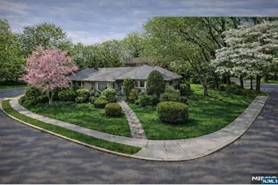 633 Wilmerding Avenue, Teaneck Township, NJ 07666 - Photo 1