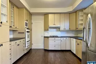 695 Palisade Ave, Cliffside Park, NJ 07010 - Photo 11