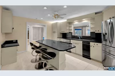 300 N Ocean Avenue 1C #1C, Long Branch, NJ 07740 - Photo 9