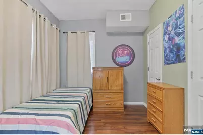 107 Huntington Terrace, Newark, NJ 07112 - Photo 15