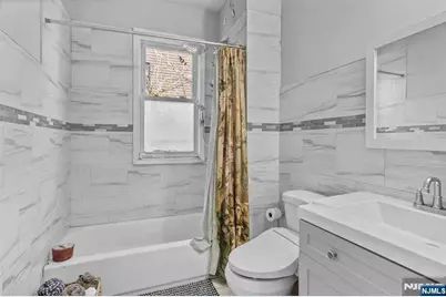 107 Huntington Terrace, Newark, NJ 07112 - Photo 3