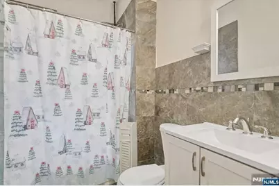 107 Huntington Terrace, Newark, NJ 07112 - Photo 17