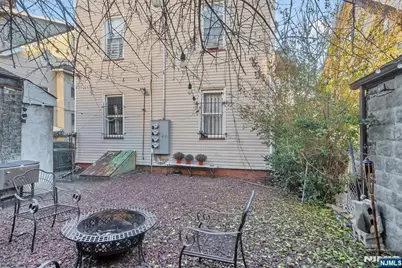 107 Huntington Terrace, Newark, NJ 07112 - Photo 27