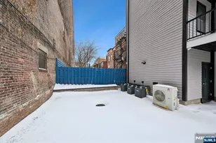 52 James Street 1, Newark, NJ 07102 - Photo 23