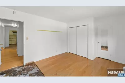 2348 Linwood Avenue 1K #1K, Fort Lee, NJ 07024 - Photo 11