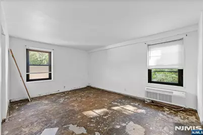 2348 Linwood Avenue 1K #1K, Fort Lee, NJ 07024 - Photo 13