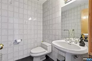 32 Sylvan Dr, Montville Township, NJ 07058 - Photo 13