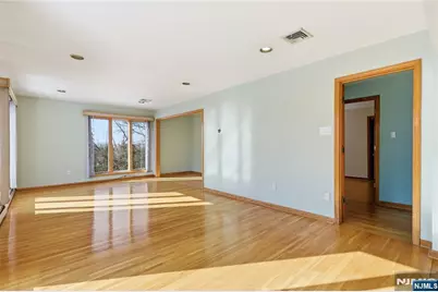 32 Sylvan Drive, Montville Township, NJ 07058 - Photo 5