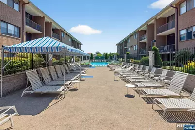 464 Liberty Street 110 #110, Little Ferry, NJ 07643 - Photo 3