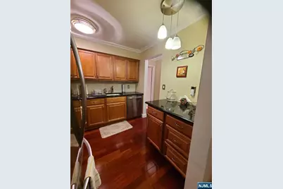 464 Liberty Street 110 #110, Little Ferry, NJ 07643 - Photo 11