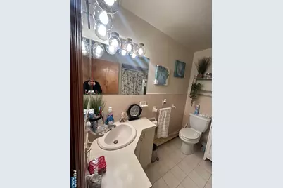 136 Miller Avenue, Elmwood Park, NJ 07407 - Photo 7