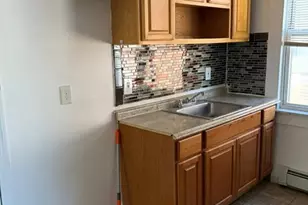 3 Mass Ct 2R, Passaic, NJ 07055 - Photo 3