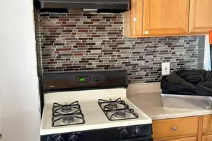 3 Mass Ct 2R, Passaic, NJ 07055 - Photo 5