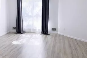 154 Lynette Dr, Fort Lee, NJ 07024 - Photo 3