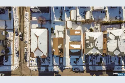 428 Lawton Avenue, Cliffside Park, NJ 07010 - Photo 45