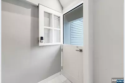 32 Forest Street 2 #2, Montclair, NJ 07042 - Photo 11