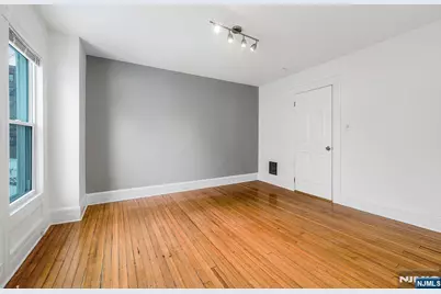 32 Forest Street 2 #2, Montclair, NJ 07042 - Photo 5