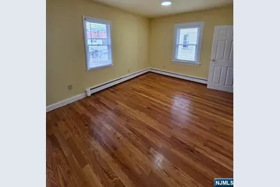 5 Bay Avenue 2 #2, Bloomfield, NJ 07003 - Photo 3