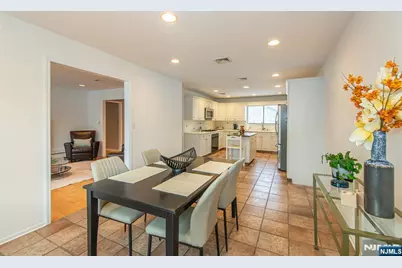 36 Yellow Brick Road, Wayne, NJ 07470 - Photo 9