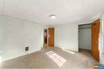 109 Center Street, New Milford, NJ 07646 - Photo 17