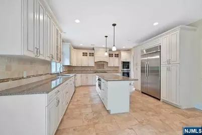 164 Grace Avenue, Old Tappan, NJ 07675 - Photo 7