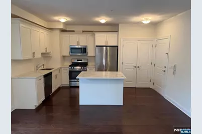 307 Gorge Road 402 #402, Cliffside Park, NJ 07010 - Photo 1