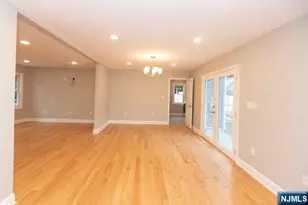 125 Arcola Ave, Paramus, NJ 07652 - Photo 11