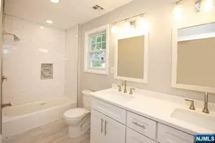 125 Arcola Ave, Paramus, NJ 07652 - Photo 13