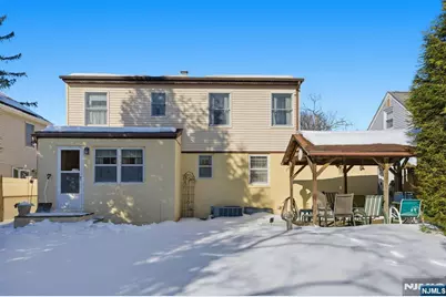 110 New York Avenue, Bergenfield, NJ 07621 - Photo 33