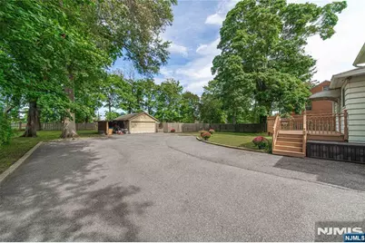 10 Tilley Avenue, Pequannock Township, NJ 07444 - Photo 3