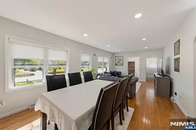 10 Tilley Avenue, Pequannock Township, NJ 07444 - Photo 9