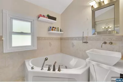 180 Highfield Lane, Nutley, NJ 07110 - Photo 21