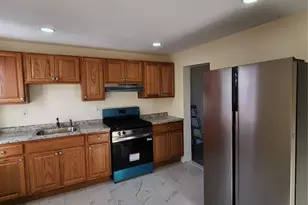 254 Montgomery Street 252, Bloomfield, NJ 07003 - Photo 3