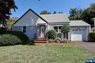 15-47 Elmary Pl, Fair Lawn, NJ 07410 - Photo 1