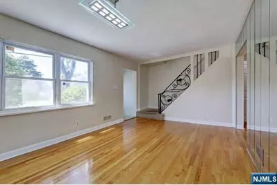 15-47 Elmary Place, Fair Lawn, NJ 07410 - Photo 5