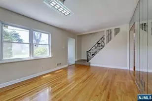 15-47 Elmary Pl, Fair Lawn, NJ 07410 - Photo 5