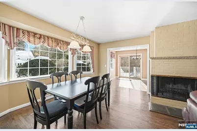 17 Pascack Road, Park Ridge, NJ 07656 - Photo 9