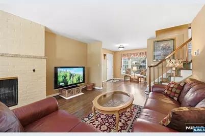 17 Pascack Road, Park Ridge, NJ 07656 - Photo 5