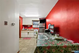 194 Saddle River Rd, Saddle Brook Township, NJ 07663 - Photo 35