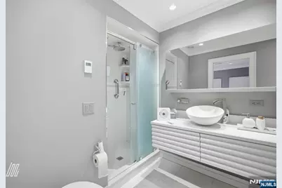 1511 John Street, Fort Lee, NJ 07024 - Photo 15