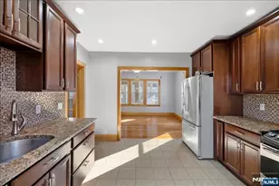 24-09 Rosalie St, Fair Lawn, NJ 07410 - Photo 7